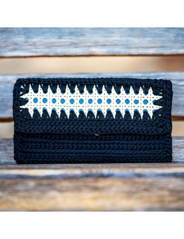 Handmade Knitted Wallet Purse with Viennese Mat
